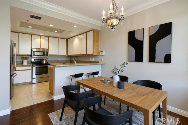 Detail Gallery Image 4 of 17 For 172 Gallery Way, Tustin,  CA 92782 - 2 Beds | 2/1 Baths