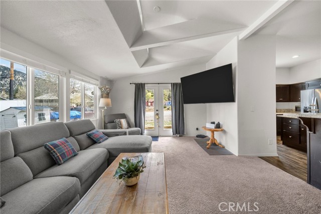 Detail Gallery Image 16 of 38 For 229 Chaparral, Frazier Park,  CA 93225 - 4 Beds | 2 Baths