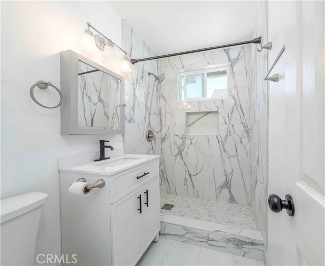 10203 Imperial Avenue, Garden Grove CA: https://media.crmls.org/medias/66d45417-d950-4a24-b01f-4b3c6ecd8b00.jpg