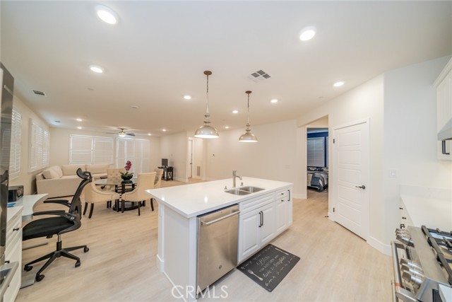 1521 Summerfield Way, Beaumont CA: https://media.crmls.org/medias/66d46aa4-96dc-4a97-8280-2d27405d953d.jpg