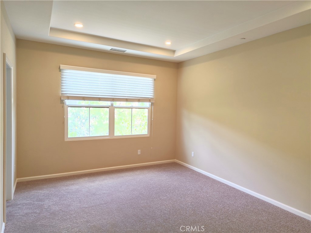 66d560e0 18f9 43c8 A883 02fc41380fc6