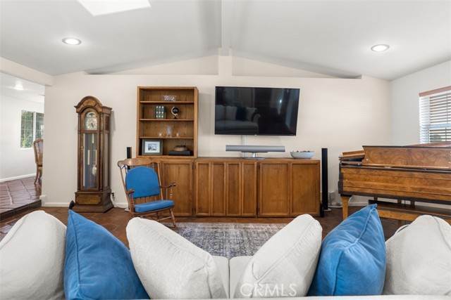 8548 Wyngate Street photo 2