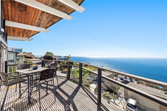 Detail Gallery Image 17 of 42 For 2590 Juanita Way, Laguna Beach,  CA 92651 - 3 Beds | 2/1 Baths