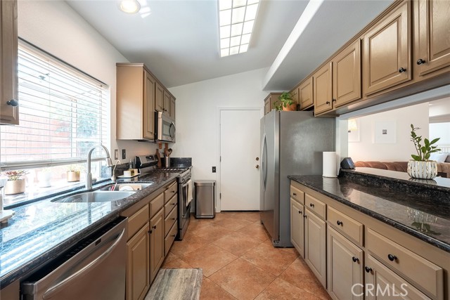 Image 7 of 26 For 32730 Royal Oak Lane