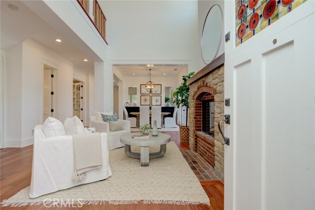 647 15th Street, Manhattan Beach, California 90266, 5 Bedrooms Bedrooms, ,4 BathroomsBathrooms,Residential,Sold,15th,SB21178358