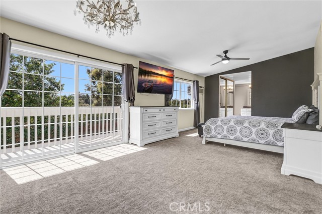 24301 Via Madrugada, Mission Viejo CA: https://media.crmls.org/medias/66d64aef-931d-4fea-afaa-1586dbf770ee.jpg