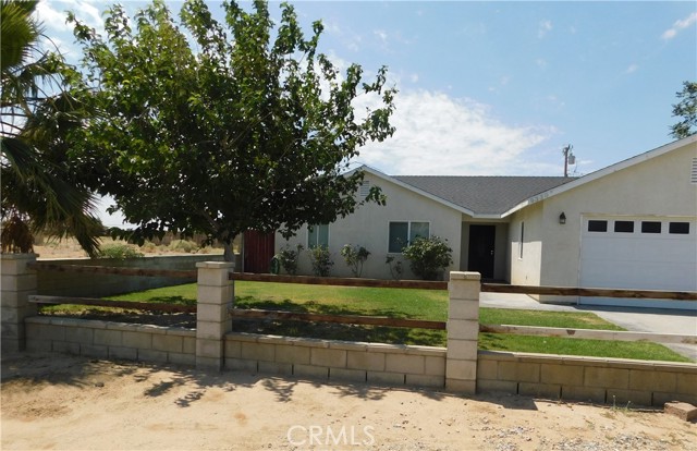 9330 Irene Avenue, California City CA: https://media.crmls.org/medias/66d95fe9-f80d-4c8a-a91d-0bd1bda88d35.jpg
