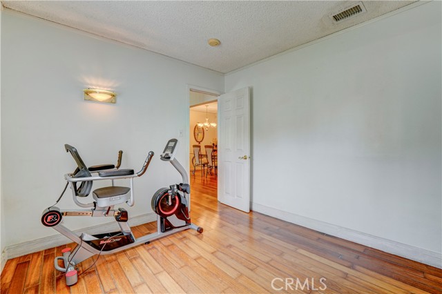 Detail Gallery Image 30 of 59 For 7115 Park Manor Ave, North Hollywood,  CA 91605 - 4 Beds | 2 Baths