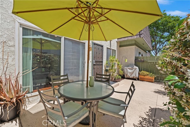 419 N Alice Way, Anaheim CA: https://media.crmls.org/medias/66da78ac-da4a-4f7d-b835-5a2381472a21.jpg
