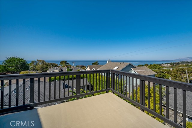 Detail Gallery Image 26 of 56 For 551 Dorset St, Cambria,  CA 93428 - 3 Beds | 3 Baths