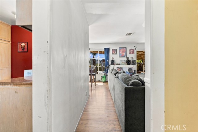 12410 Lull Street photo 9