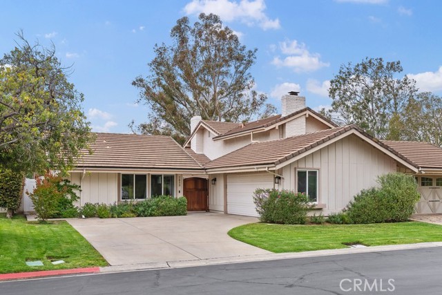 Detail Gallery Image 1 of 33 For 7610 E Appaloosa Trl, Orange,  CA 92869 - 3 Beds | 2 Baths