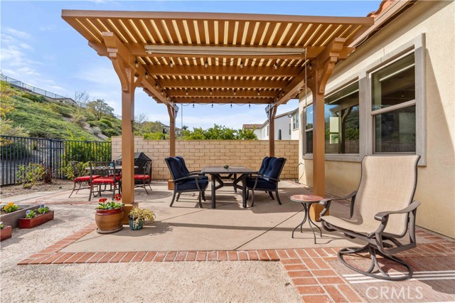 Detail Gallery Image 43 of 72 For 18696 Cedar Crest Dr, Canyon Country,  CA 91387 - 3 Beds | 2/1 Baths