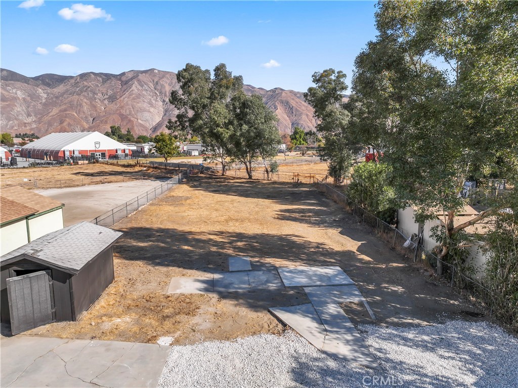https://media.crmls.org/medias/66db4619-414f-470f-aaf2-229db9808af5.jpg?preset=X-Large