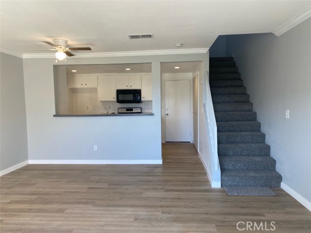 Image 2 for 1460 Kendall Dr #8, San Bernardino, CA 92407