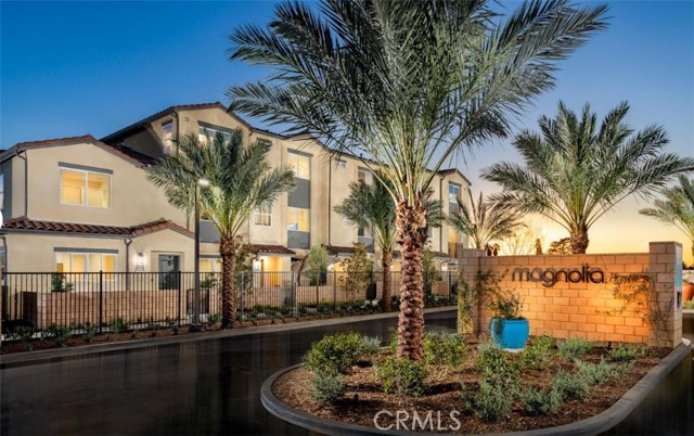 Front Image Thumbnail for CROC26088202