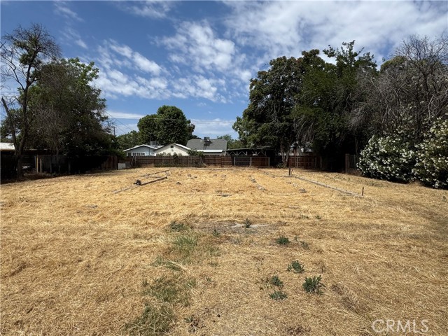 807 S Court Street, Visalia CA: https://media.crmls.org/medias/66dbfcb7-82d8-45bf-973e-3eca9ca32a87.jpg