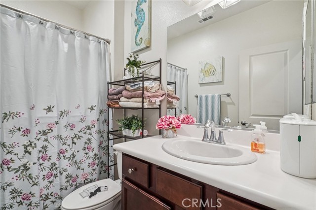 6562 Crescendo Court, Eastvale CA: https://media.crmls.org/medias/66dc3f8f-aabb-463e-a3df-c5b25d68263b.jpg