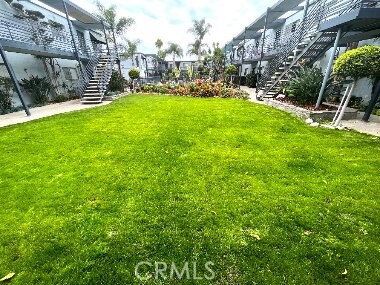 https://media.crmls.org/medias/66dc63ad-48b3-46d4-bda8-0099387aafdc.jpg?preset=X-Large