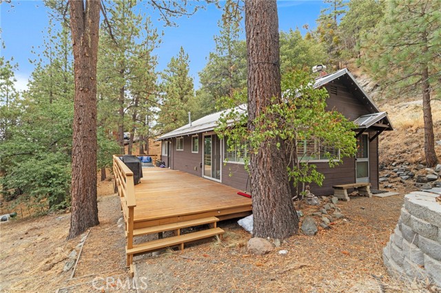 Detail Gallery Image 1 of 22 For 2080 Mojave Scenic Dr, Wrightwood,  CA 92397 - 2 Beds | 1 Baths