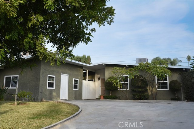 5920 Cedarglen Dr, Azusa, CA 91702