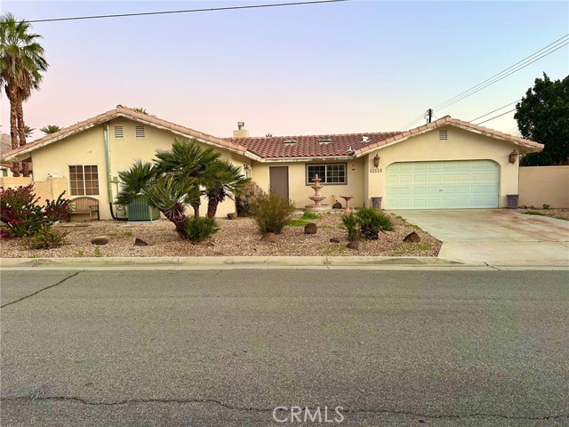Detail Gallery Image 2 of 3 For 52200 Eisenhower, La Quinta,  CA 92253 - 3 Beds | 2 Baths