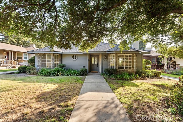 Detail Gallery Image 1 of 50 For 236 Monroe Pl, Monrovia,  CA 91016 - 4 Beds | 2 Baths