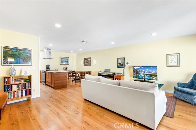 Detail Gallery Image 3 of 38 For 23392 via Jacinto, Aliso Viejo,  CA 92656 - 3 Beds | 2 Baths