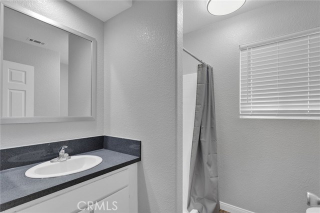 Detail Gallery Image 40 of 65 For 12268 Shadow, Victorville,  CA 92392 - 4 Beds | 3 Baths