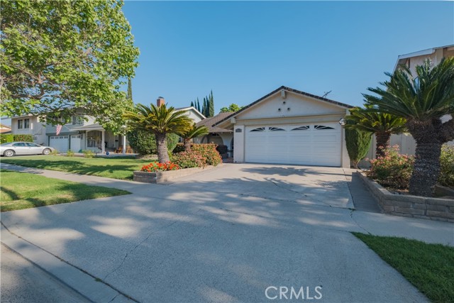 1506 West Sharon Road, Santa Ana CA: https://media.crmls.org/medias/66dfbe64-e63e-42b7-a84d-274dc23734dd.jpg