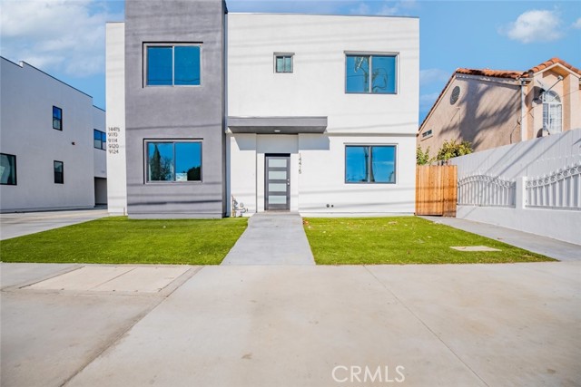 Detail Gallery Image 1 of 1 For 14421 W Nordhoff St, Panorama City,  CA 91402 - 4 Beds | 3/1 Baths