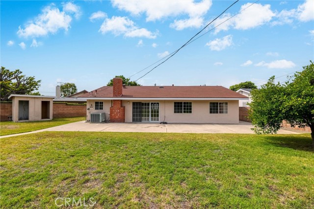 17415 Minnehaha Street, Granada Hills CA: https://media.crmls.org/medias/66e0266c-7c37-4ff3-a01c-df82f067beea.jpg