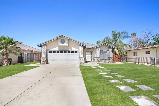 7672 Oleander Ave, Fontana, CA 92336