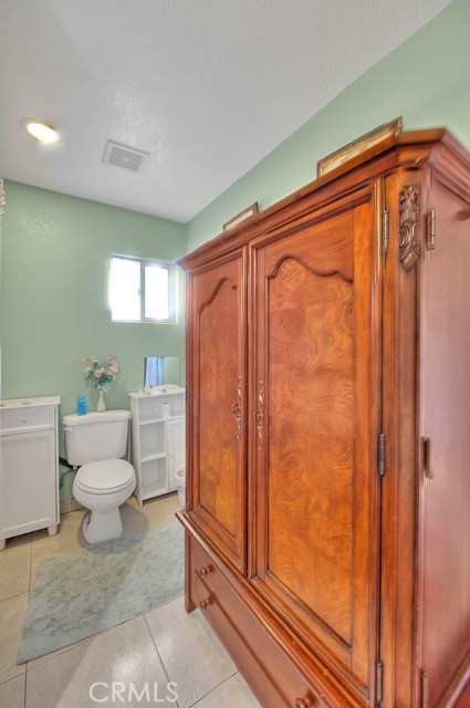 25664 Lola Court, Menifee CA: https://media.crmls.org/medias/66e0b534-e8ee-4802-bf39-0302dd1f3781.jpg