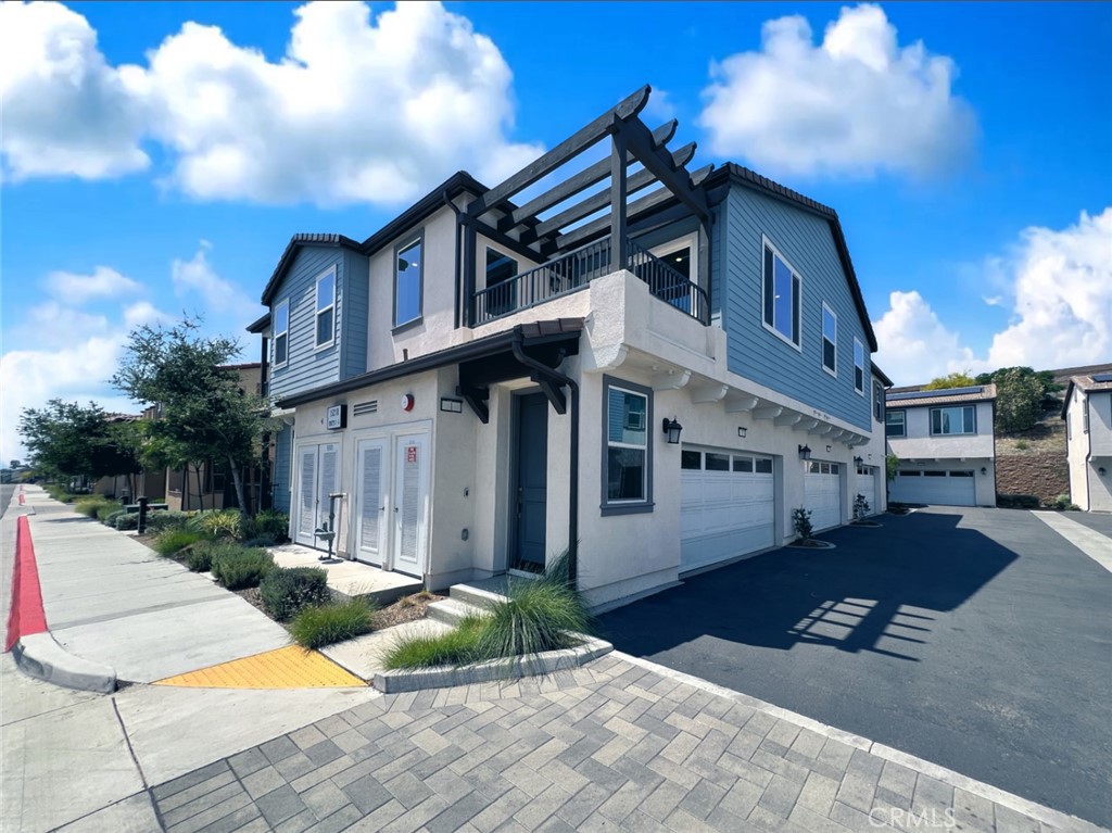 15210 HORIZON Street #1
