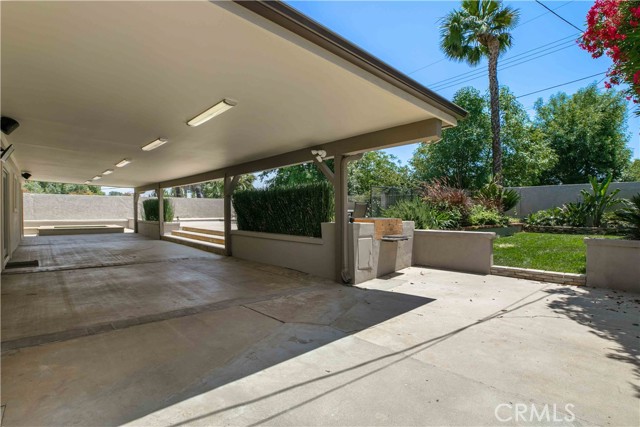 17206 Nugent Place, Granada Hills CA: https://media.crmls.org/medias/66e2068e-0ea0-4462-b729-e4d2f418ac85.jpg