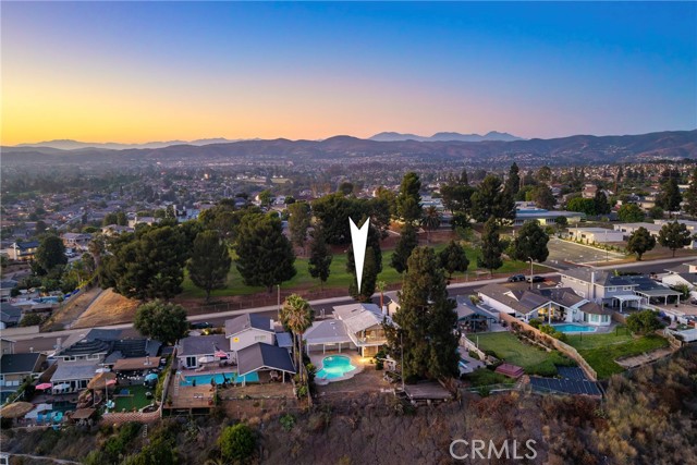 19662 Larkridge Drive, Yorba Linda CA: https://media.crmls.org/medias/66e2bd4e-5bf4-4c74-8566-eddf70c715d3.jpg