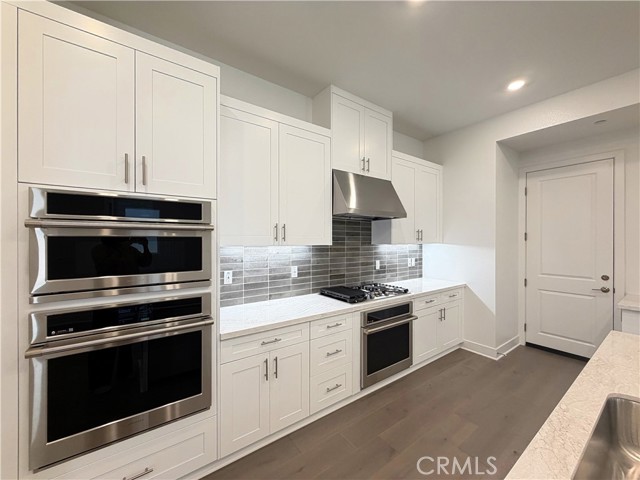 Detail Gallery Image 7 of 28 For 105 Great Park Bld, Irvine,  CA 92618 - 4 Beds | 3 Baths