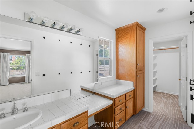 4565 Lamplighter Lane, Santa Maria CA: https://media.crmls.org/medias/66e3820c-74d6-4864-9015-009aca65f2a8.jpg