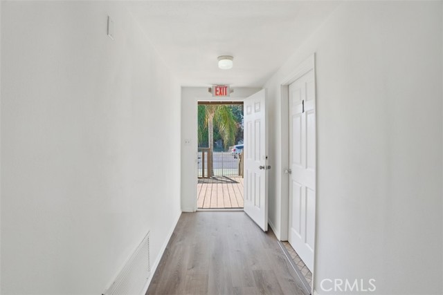 7958 Tampa Ave, Reseda CA: https://media.crmls.org/medias/66e3c090-6c5d-4952-a182-6b1025d4406c.jpg