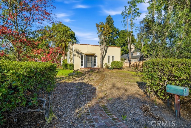 Detail Gallery Image 23 of 32 For 929 Descanso Dr, La Canada Flintridge,  CA 91011 - 3 Beds | 2 Baths