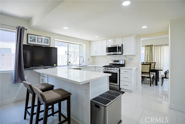 Detail Gallery Image 12 of 33 For 13079 Winterpark, Riverside,  CA 92503 - 3 Beds | 2/1 Baths