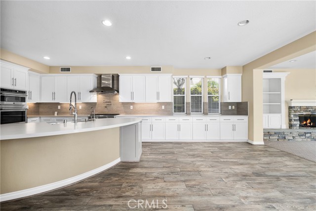 Detail Gallery Image 12 of 44 For 1030 S Summer Breeze Ln, Anaheim Hills,  CA 92808 - 5 Beds | 4/1 Baths