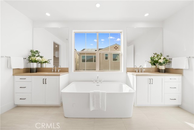 Detail Gallery Image 7 of 17 For 311 Brimwood, Irvine,  CA 92618 - 4 Beds | 3 Baths