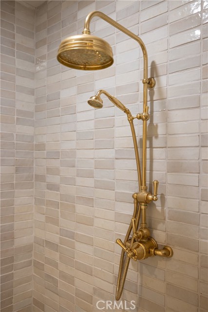 Detail Gallery Image 15 of 72 For 8 Gleneagles Dr, Newport Beach,  CA 92660 - 5 Beds | 5/1 Baths