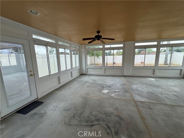 461 Camino Los Gallos, Perris CA: https://media.crmls.org/medias/66e5a50b-9d01-4ae4-ba81-0ea60b1443f4.jpg
