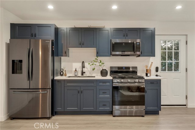 9570 Amoret Drive, Tujunga CA: https://media.crmls.org/medias/66e6481d-b837-409f-9bb2-cd0f406300a7.jpg