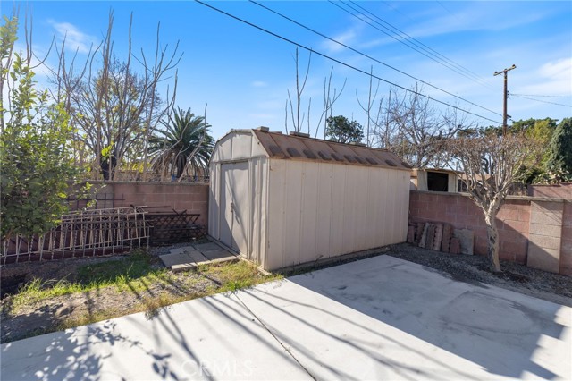 17349 Barbee Street, Fontana, California 92336, 3 Bedrooms Bedrooms, ,2 BathroomsBathrooms,Single Family Residence,For Sale,Barbee,CV25004150