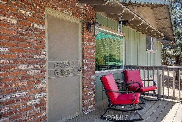 119 Pine Drive, Kernville CA: https://media.crmls.org/medias/66e6f471-c642-4e93-8bb8-759c7c64a70a.jpg