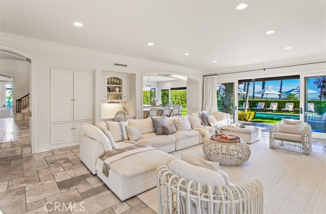 Detail Gallery Image 17 of 52 For 6 Windemere Ct, Newport Coast,  CA 92657 - 5 Beds | 4/1 Baths
